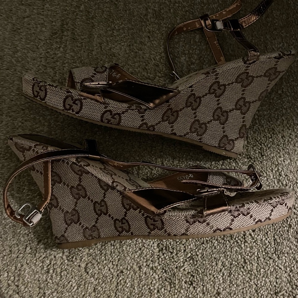 Gucci - Picture 4 of 4